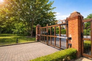 Photo 13- click for photo gallery